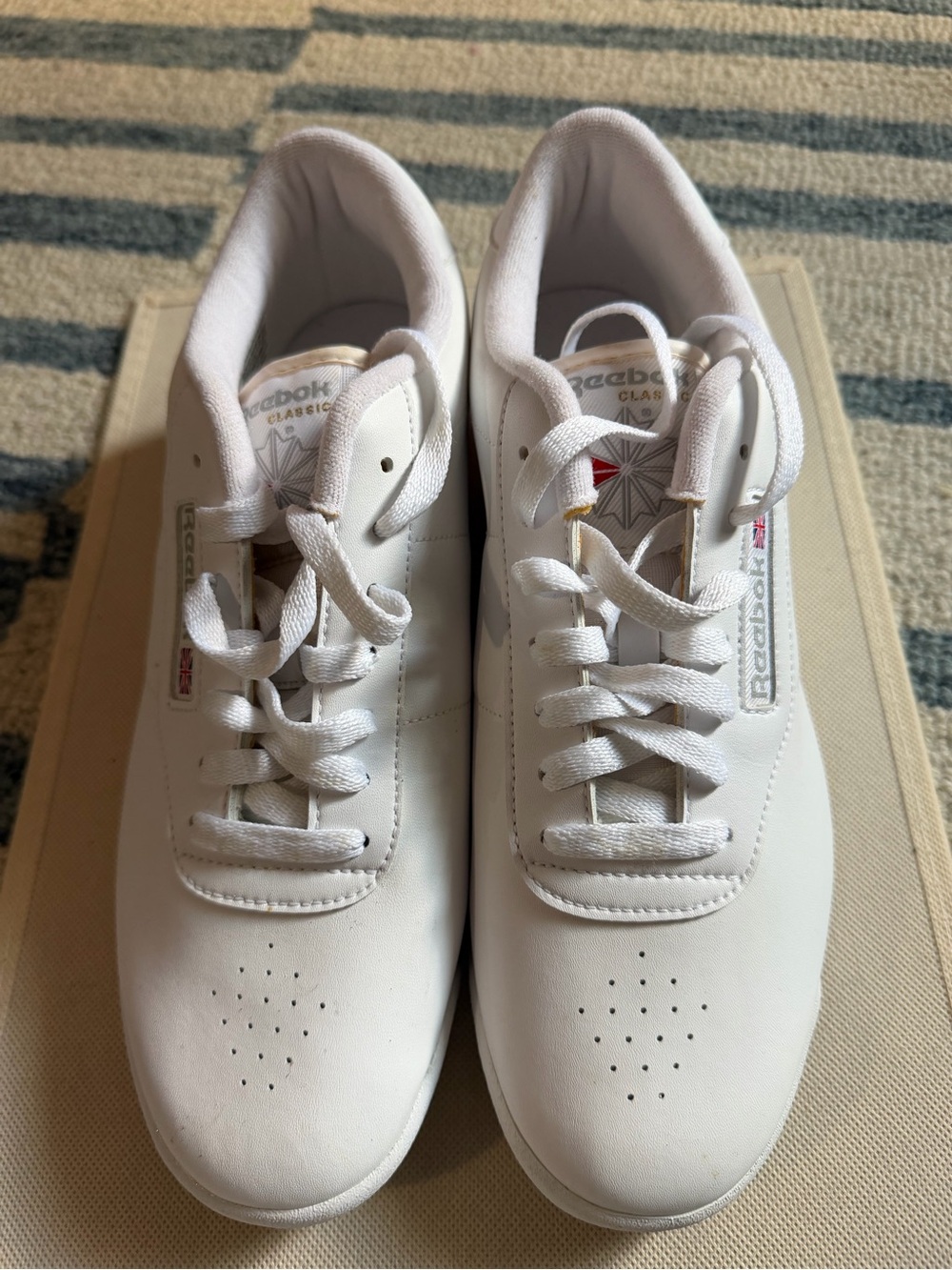 Reebok White Leather Women’s Classic Sneakers